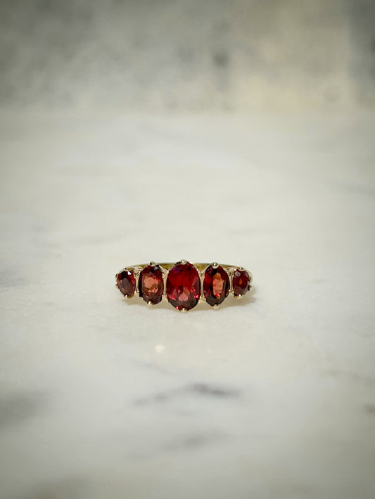 Vintage 9ct Gold Five Stone Garnet Ring