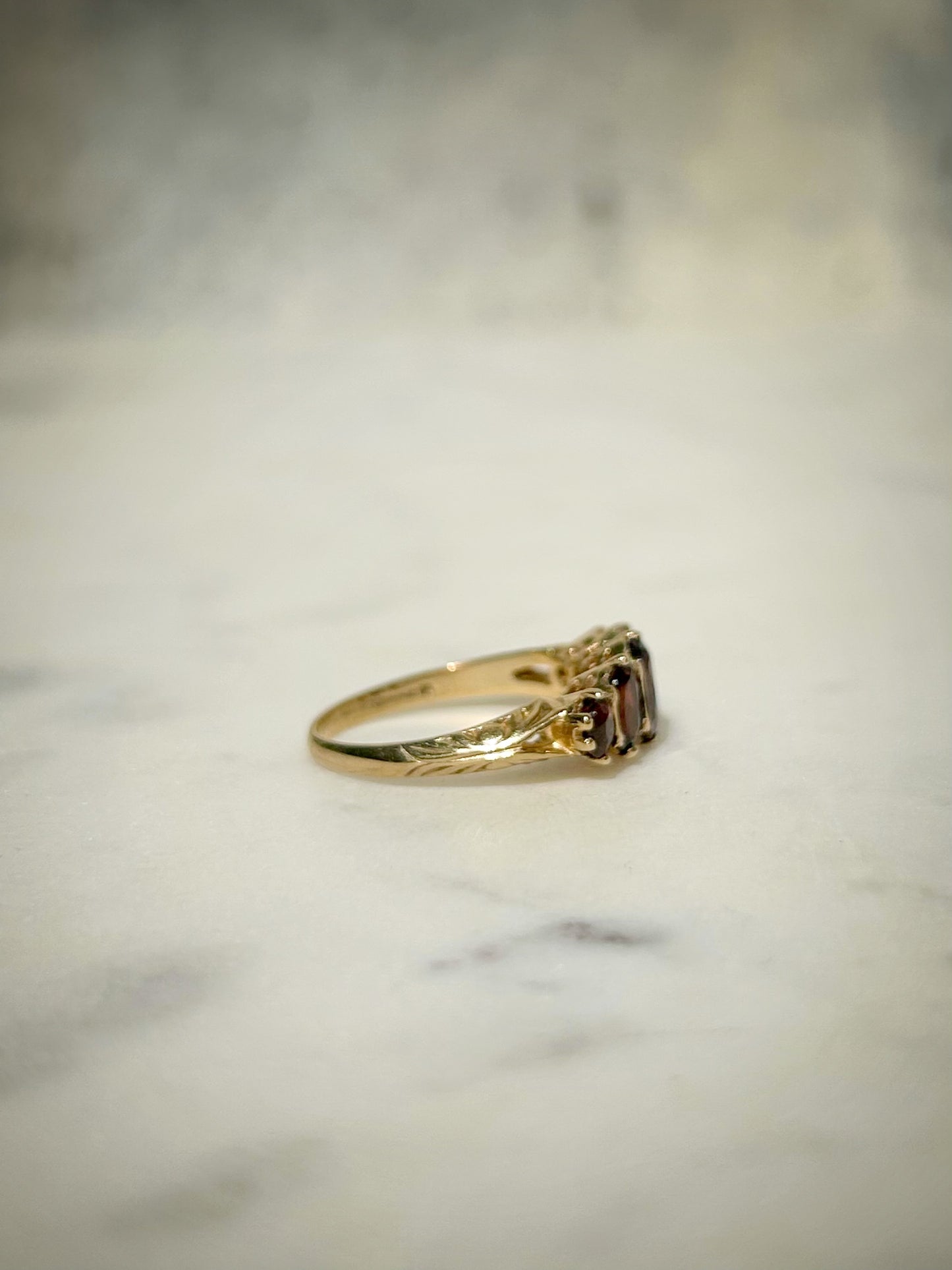 Vintage 9ct Gold Five Stone Garnet Ring