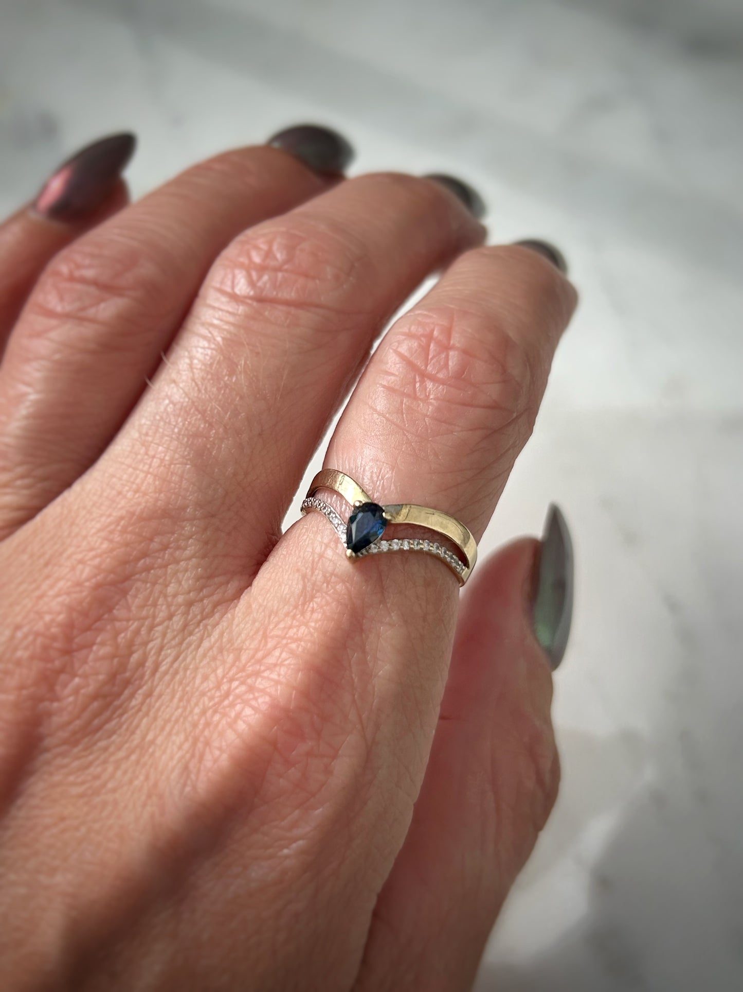 Estate 9ct Sapphire & Zircon Ring