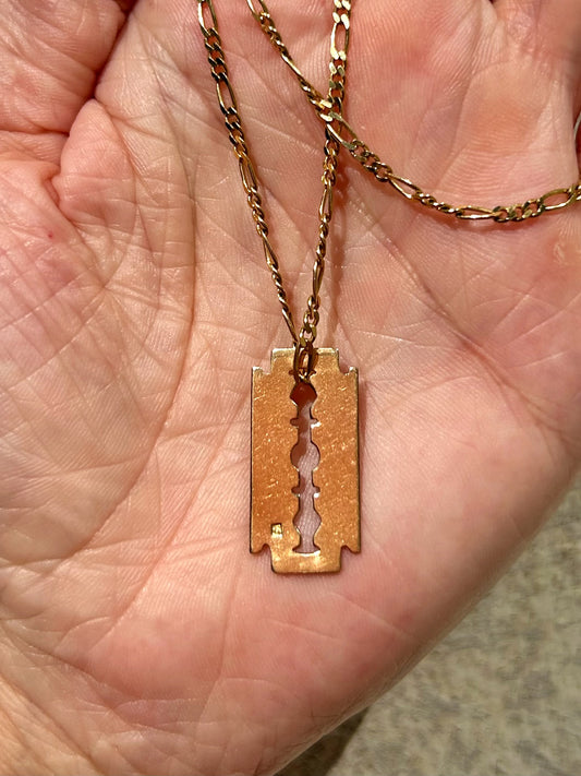 Estate 9ct Gold Razor Blade Charm