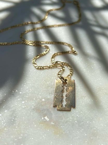 Estate 9ct Gold Razor Blade Charm