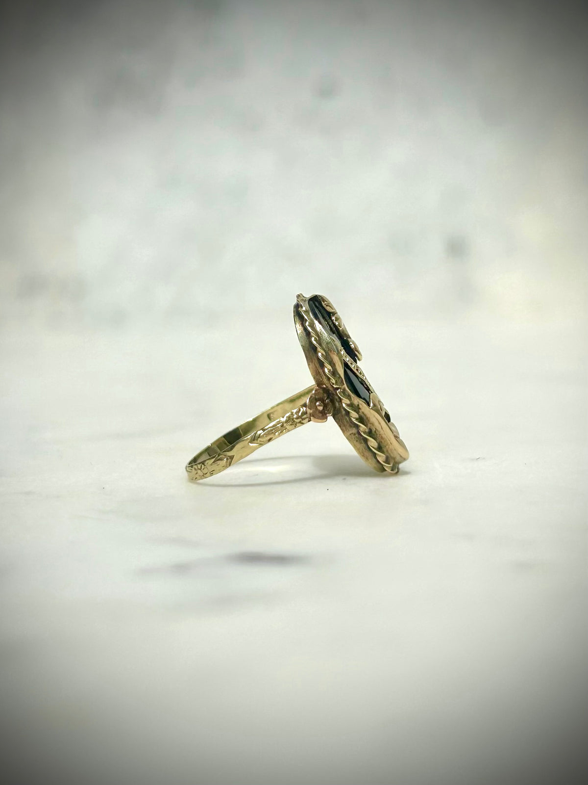 Antique 14ct Onyx Art Nouveau Ring
