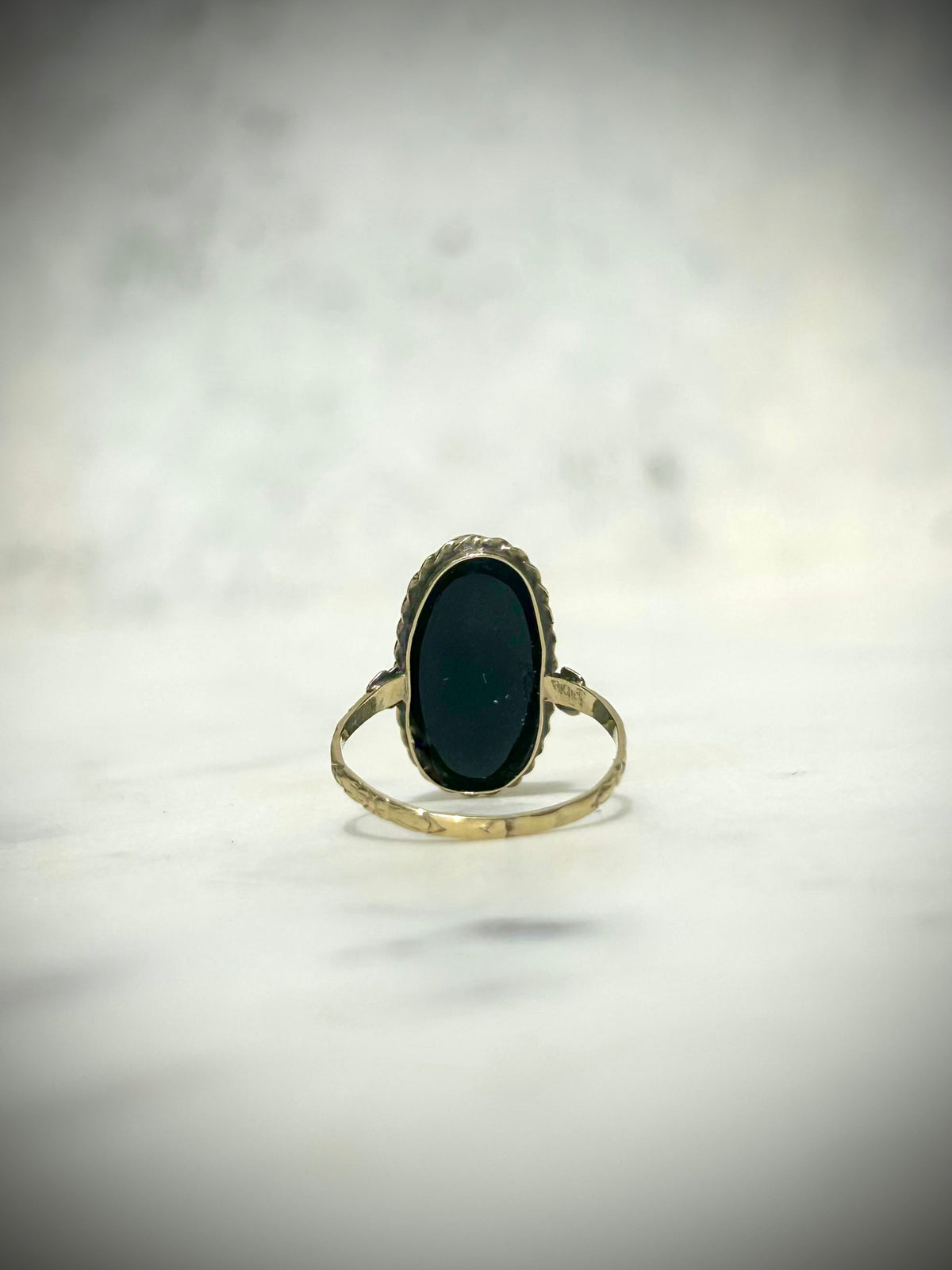 Antique 14ct Onyx Art Nouveau Ring