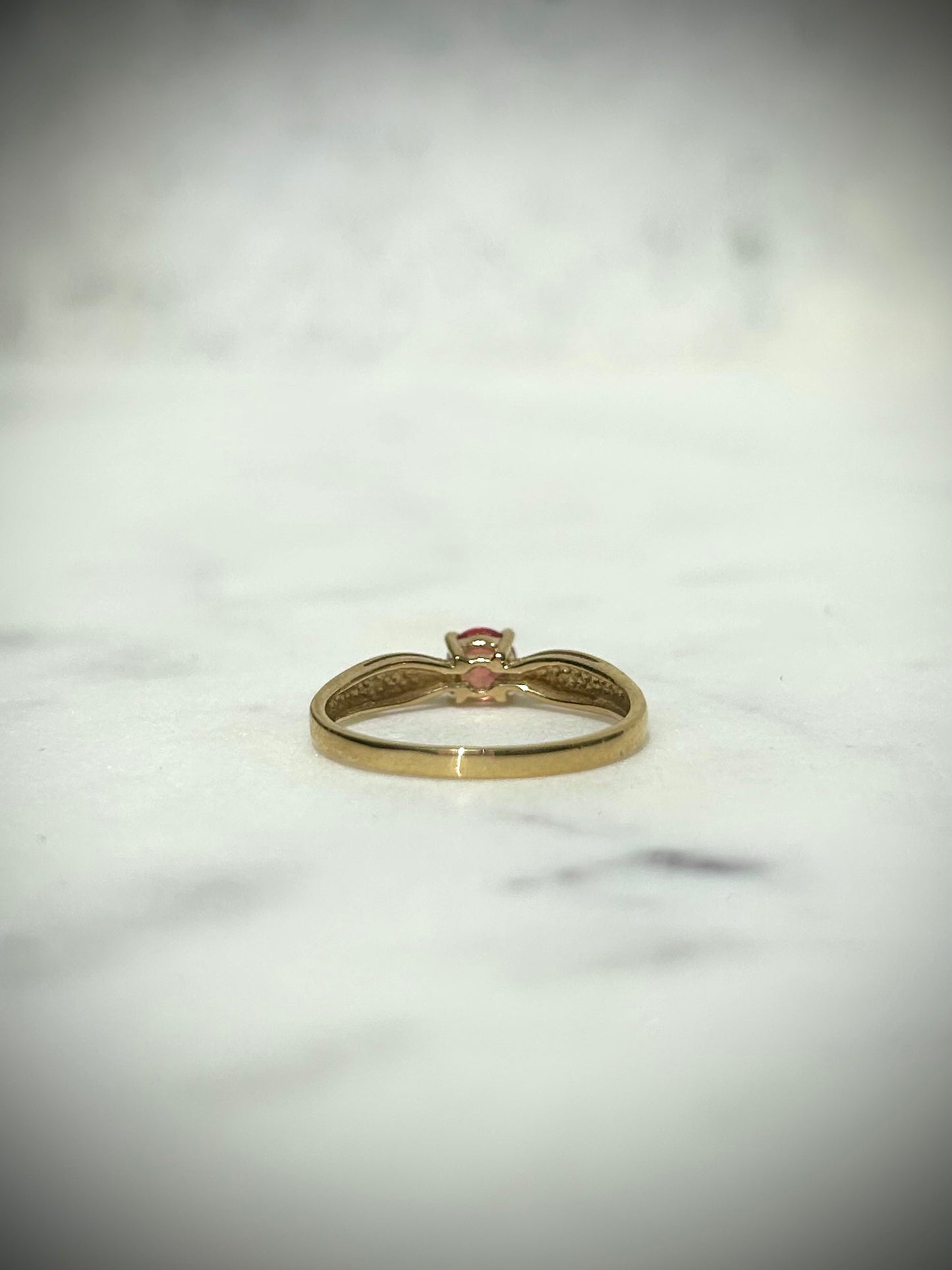 Estate 9ct Coral Ruby Ring