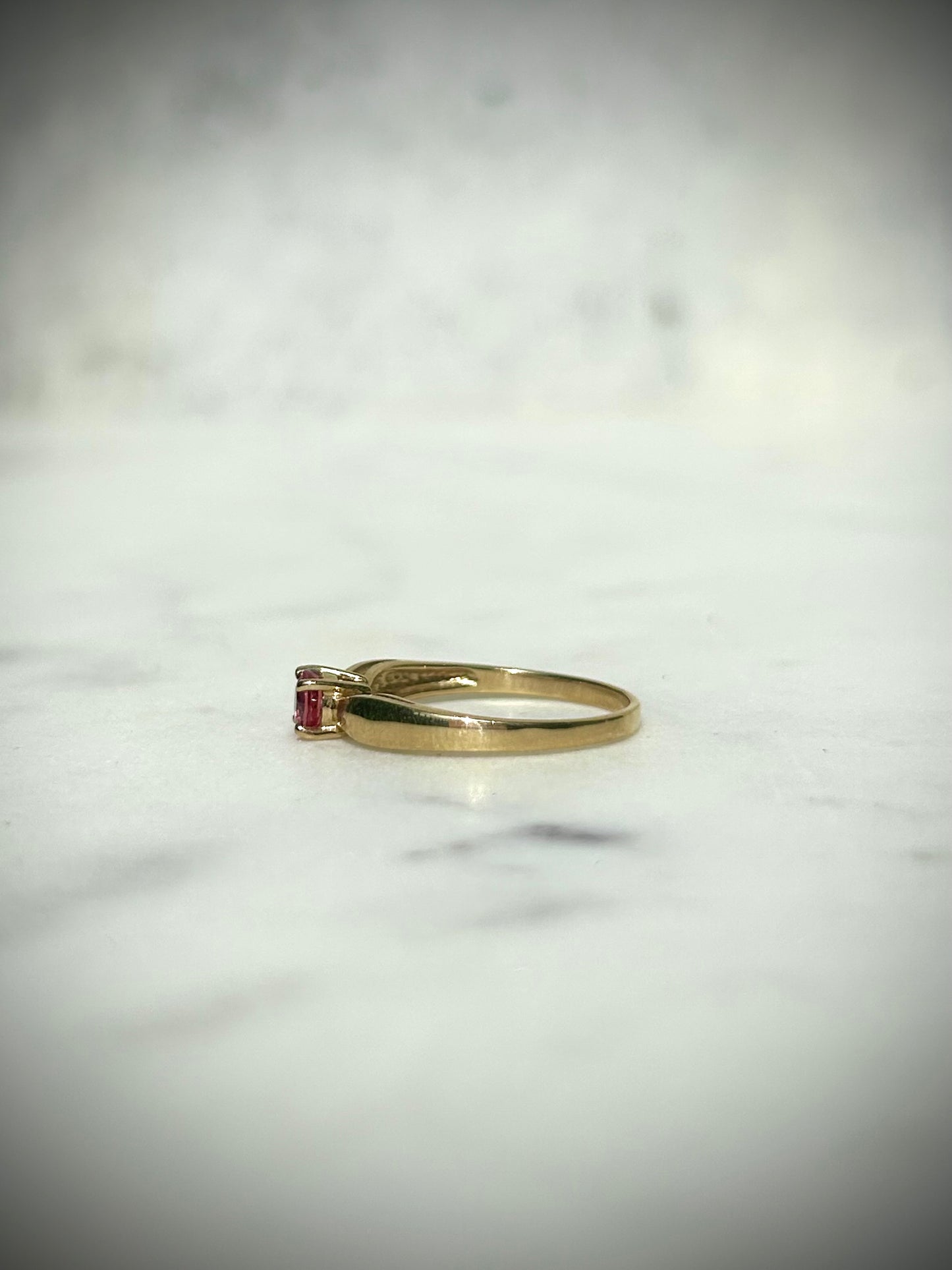 Estate 9ct Coral Ruby Ring