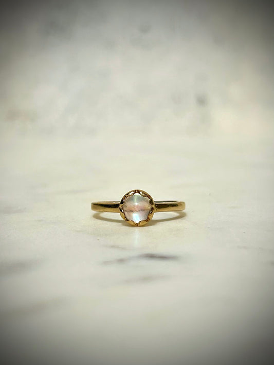 Estate 9ct Rainbow Moonstone Ring