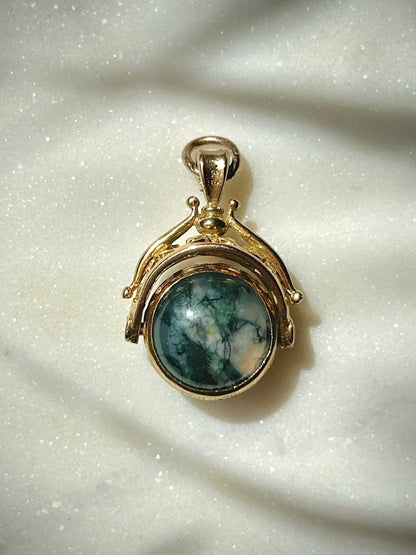 Antique 9ct Moss Agate Spinner Pendant