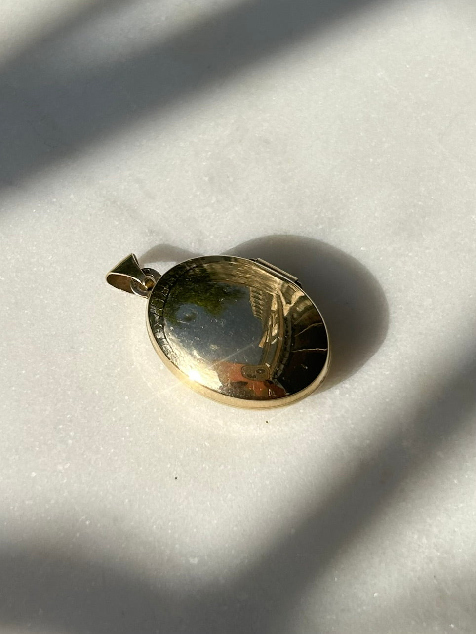Vintage 9ct Celtic Knot Gold Locket