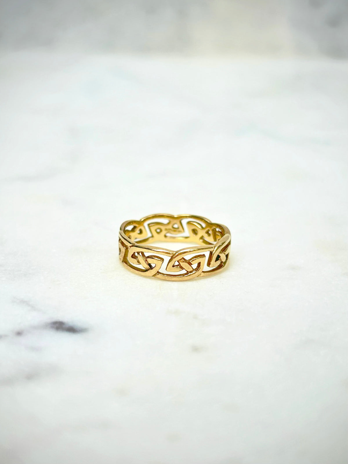 Vintage 9ct Celtic Eternity Band