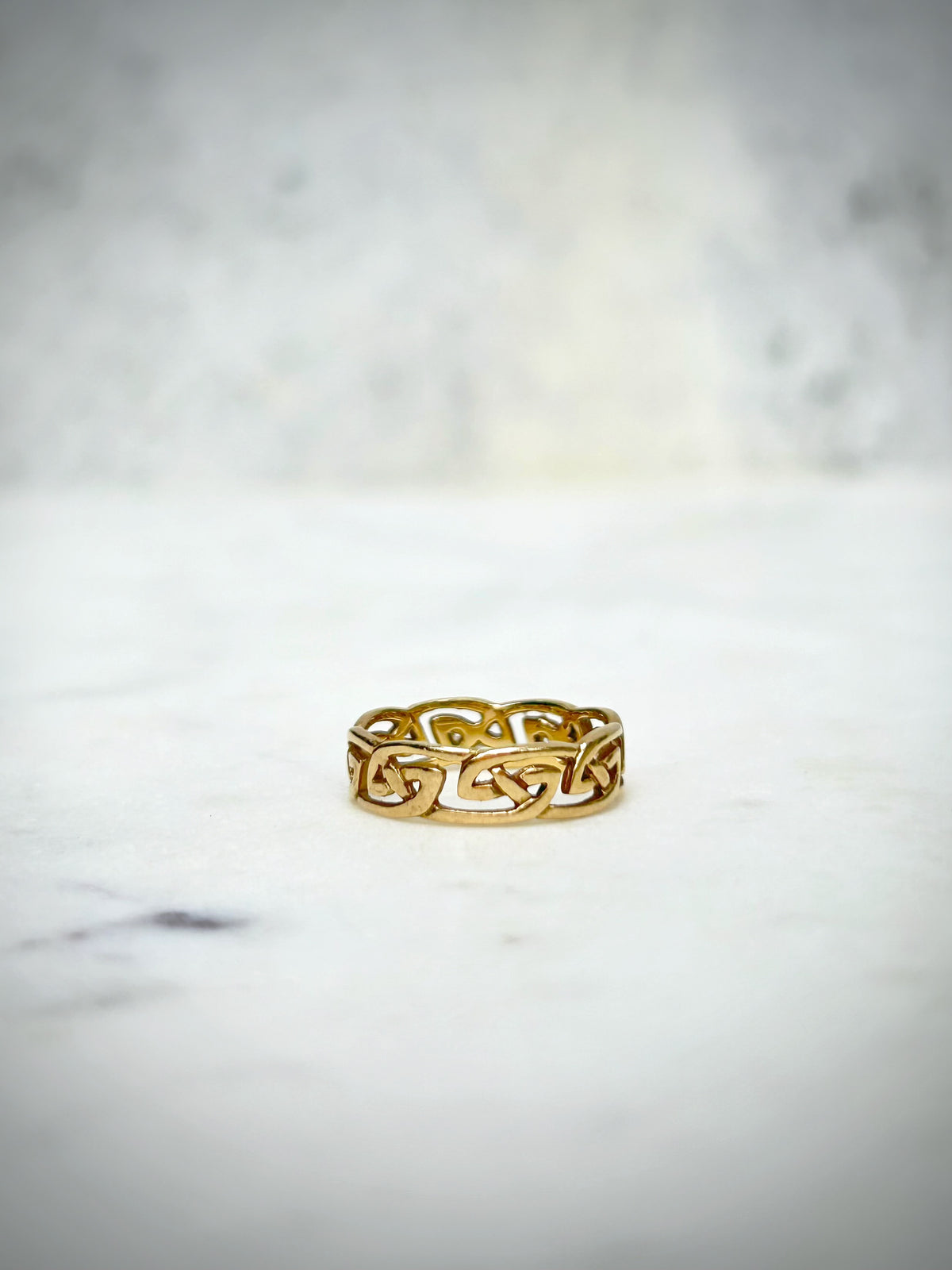 Vintage 9ct Celtic Eternity Band