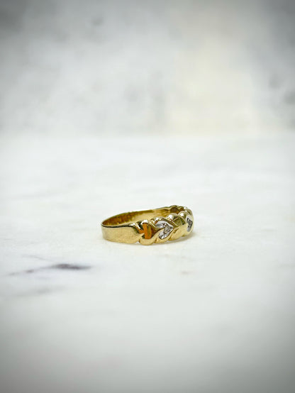 Vintage 14ct Diamond Heart Band