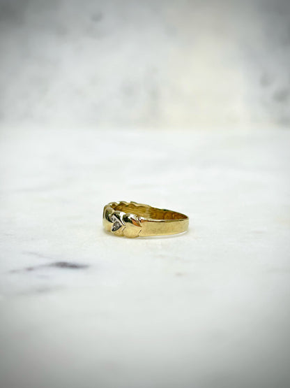 Vintage 14ct Diamond Heart Band