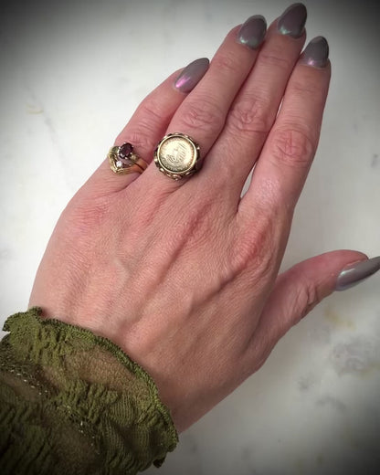 Vintage 8ct Cleopatra Coin Ring